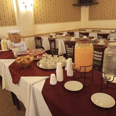 Hotel La Salle مار ديل بلاتا المظهر الخارجي الصورة